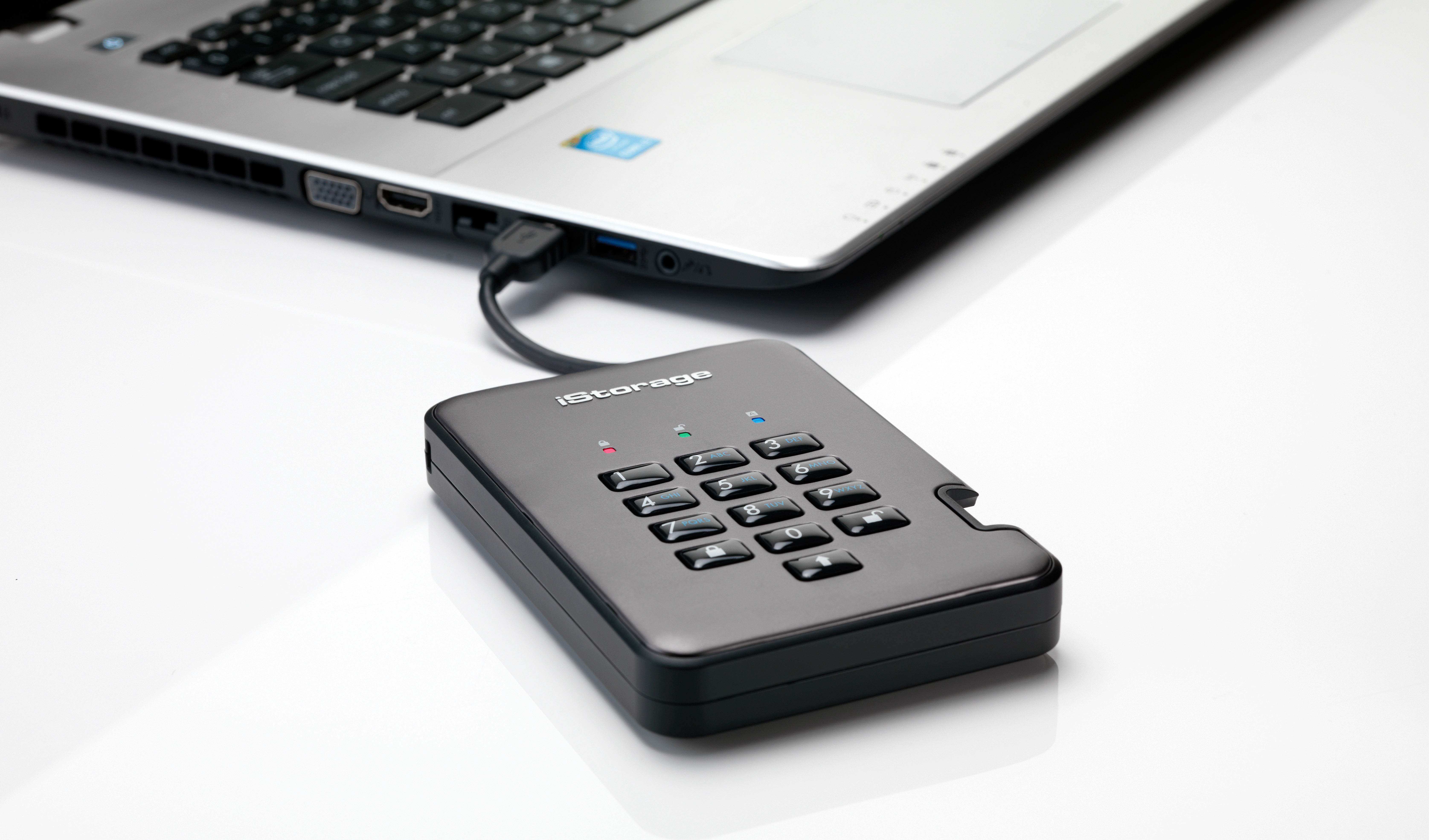 Купить iStorage diskAshur Pro 2 - Festplatte - verschlüsselt - 1TB - extern (tragbar) - USB 3,1 - FIPS 197 - FIPS 140-2 Level 3, 256-bit AES-XTS (IS-DAP2-256-1000-C-G) в магазине wardena.ru