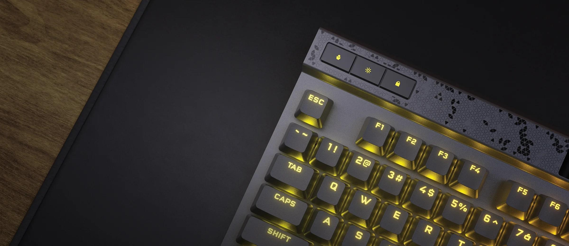 Купить CORSAIR K70 MAX RGB magnetisch-mechanische Gaming-Tastatur RGB-LED-Beleuchtung CORSAIR MGX Schwarz Schwarze PBT-Tastenkappen - US Layout (CH-910961G-NA) в магазине wardena.ru