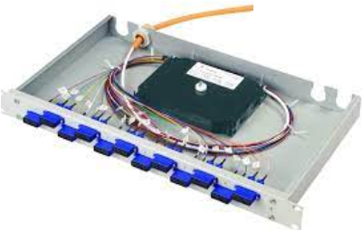 Купить Telegärtner 48,30cm (19") LWL-Rangierverteiler BASIS eco 1HE, 6xSC-Duplex Kupplung, Keramikhülse, Kunststoffgehäuse, Farbe: blau, 12x E9/125, OS1, 2m, SC Faser-Pigtails, eingefärbt, spleißfertig abgesetzt (H02030D9008) в магазине wardena.ru