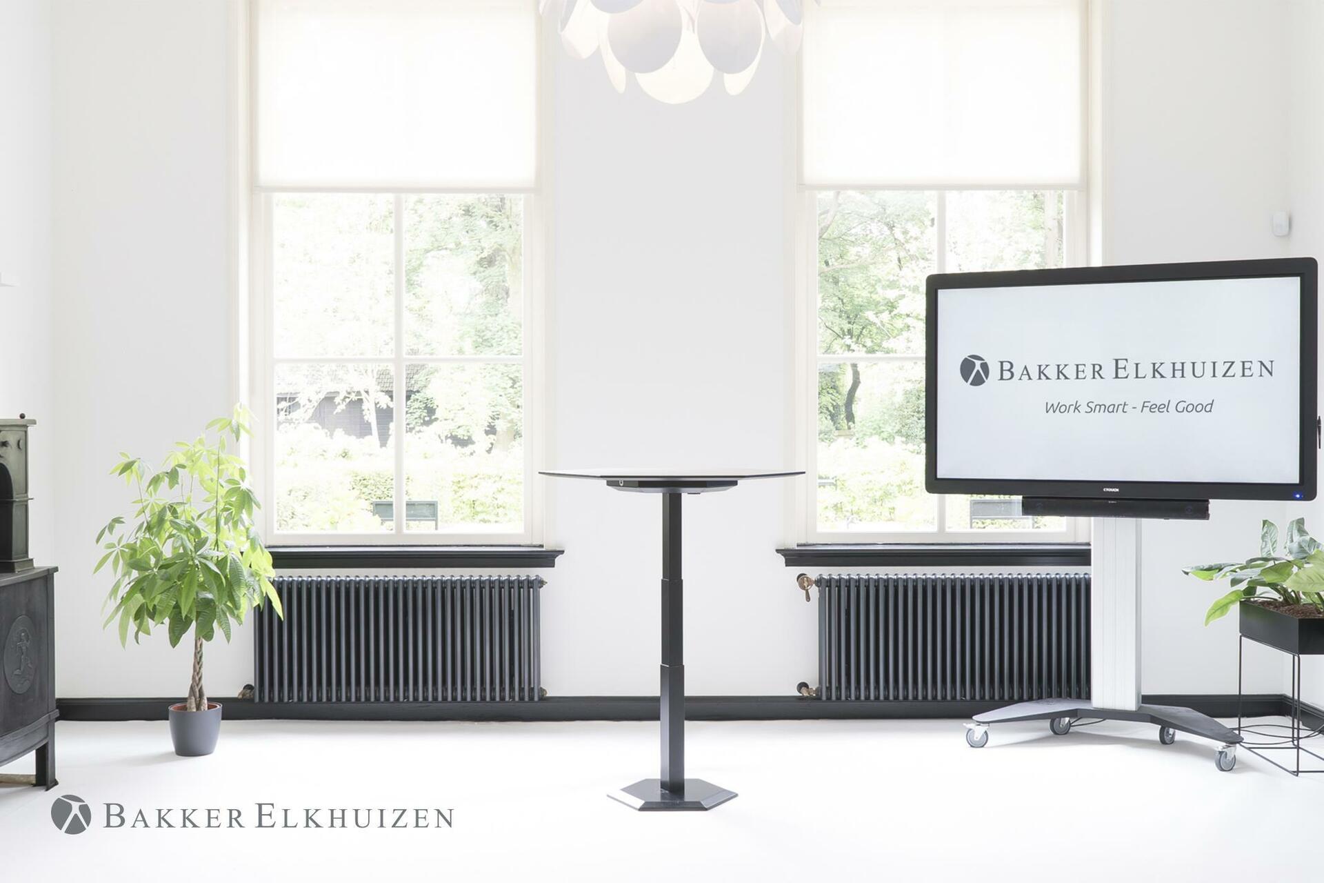 Купить BakkerElkhuizen Honeycomb - Schwarz - 605 - 1265 mm - 900 mm - 900 mm - 605 mm - 57,5 kg (BNEHCT) в магазине wardena.ru