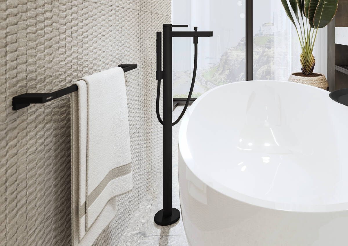 Купить Hansgrohe Finoris Смеситель для ванны однорычажный напольный черный матовый 76445670 в магазине wardena.ru