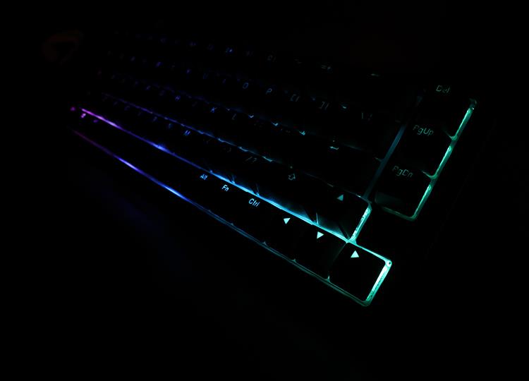 Купить Ducky One 2 SF Tastatur USB QWERTY Englisch Schwarz (DKON1967ST-PUSPDAZT1) в магазине wardena.ru
