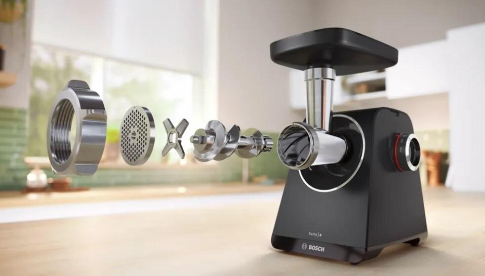 Купить Bosch Serie 4 MFWS440B Fleischwolf 1900 W Schwarz, Silber (MFWS440B) в магазине wardena.ru