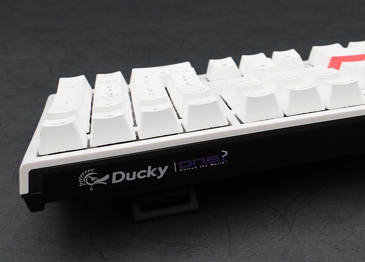 Купить Ducky ONE 2 White Edition Tastatur USB Deutsch Weiß (DKON1808S-ADEPDWZW1) в магазине wardena.ru