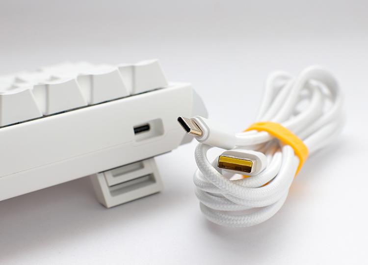 Купить Ducky One 3 Classic Pure White Mini Gaming Tastatur, RGB LED - MX-Blue (US) (DKON2161ST-CUSPDPWWWSC1) в магазине wardena.ru
