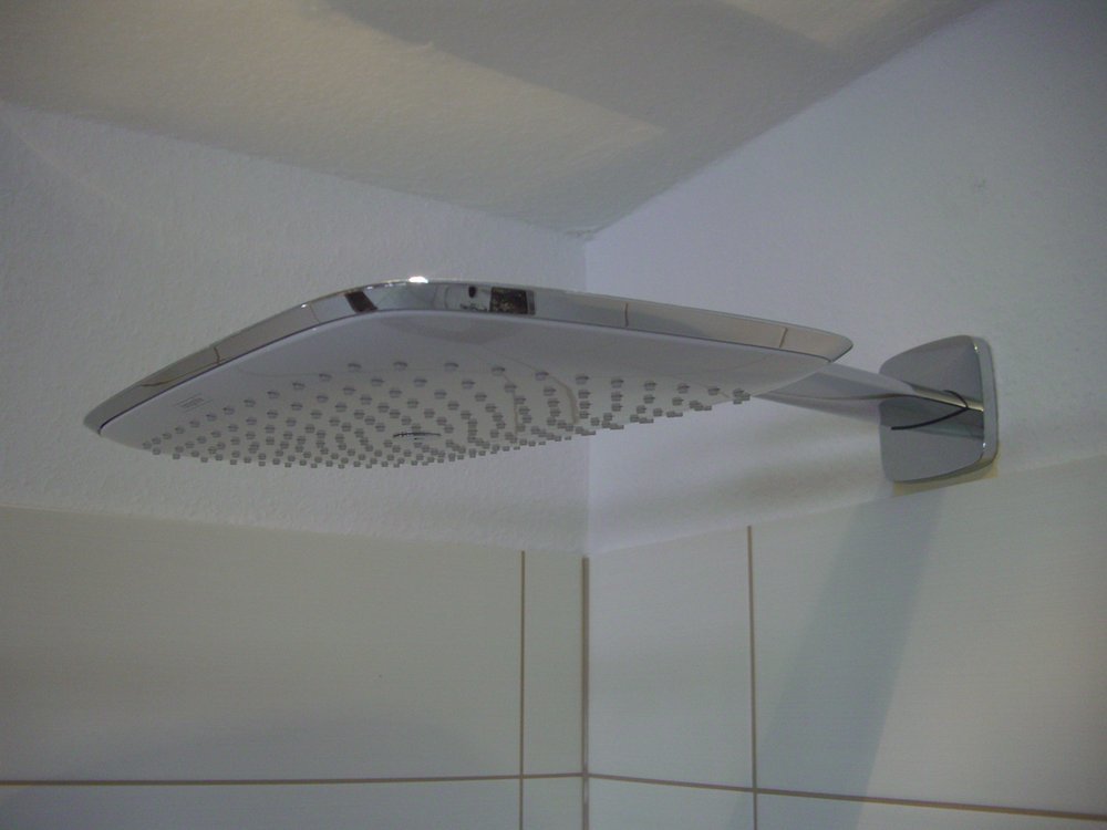 Купить Hansgrohe PuraVida Верхний душ 400 1jet с держателем хром-белый матовый 27437400 в магазине wardena.ru
