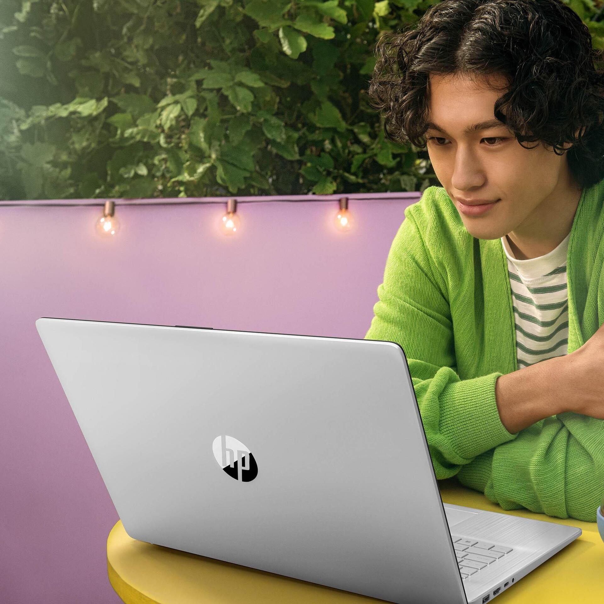 Купить HP Laptop 17-cp0437ng - AMD Ryzen 3 5300U - Win 11 Home - Radeon Graphics - 8 GB RAM - 256 GB SSD NVMe, HP Value - 43.9 cm (17.3") IPS 1920 x 1080 (Full HD) - Wi-Fi 5 - Natural Silver - kbd: Deutsch (66B58EA#ABD) в магазине wardena.ru