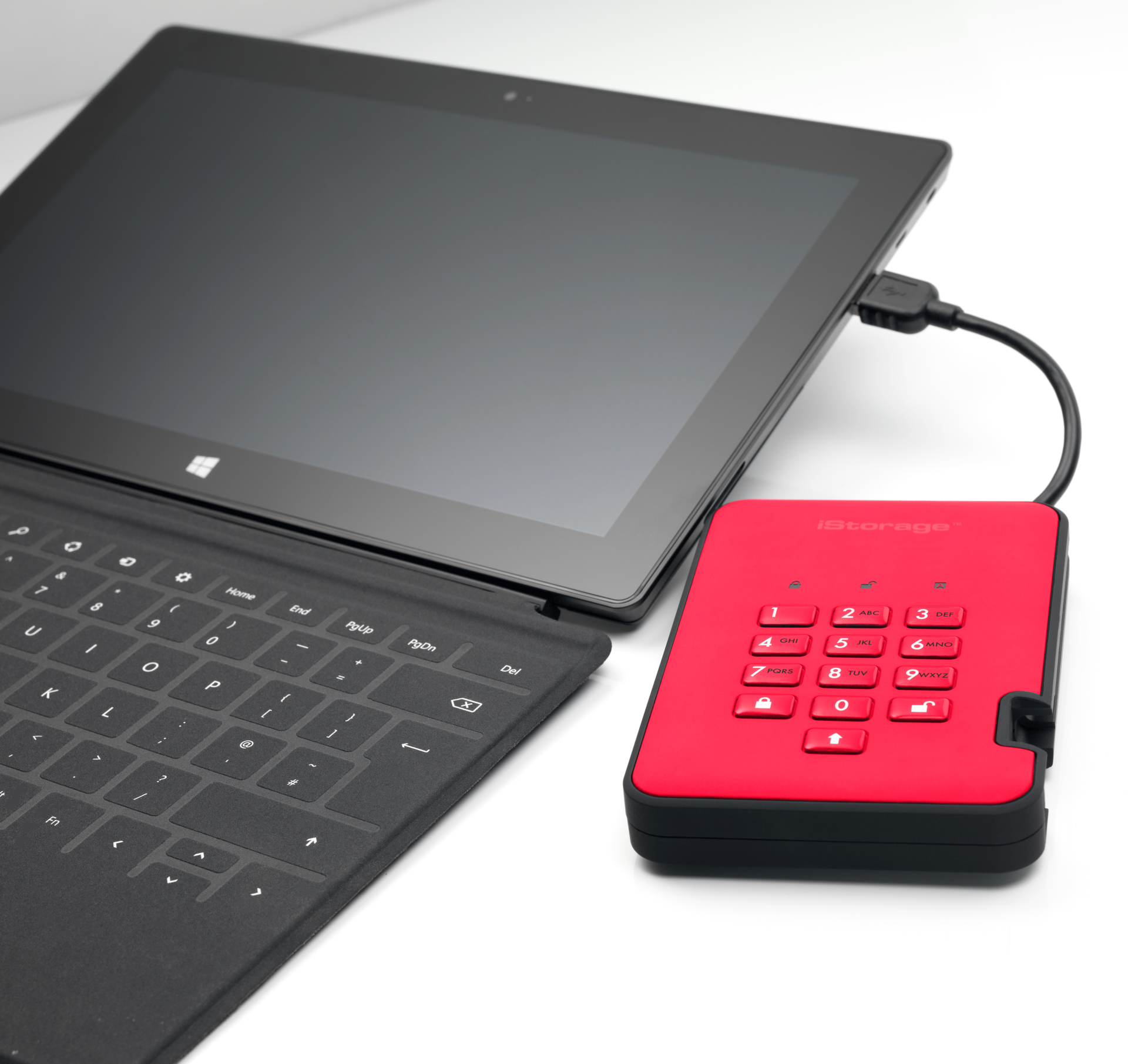 Купить iStorage diskAshur² - SSD - verschlüsselt - 2 TB - extern (tragbar) - USB 3.1 - FIPS 197, 256-bit AES-XTS - Fiery Red - TAA-konform (IS-DA2-256-SSD-2000-R) в магазине wardena.ru