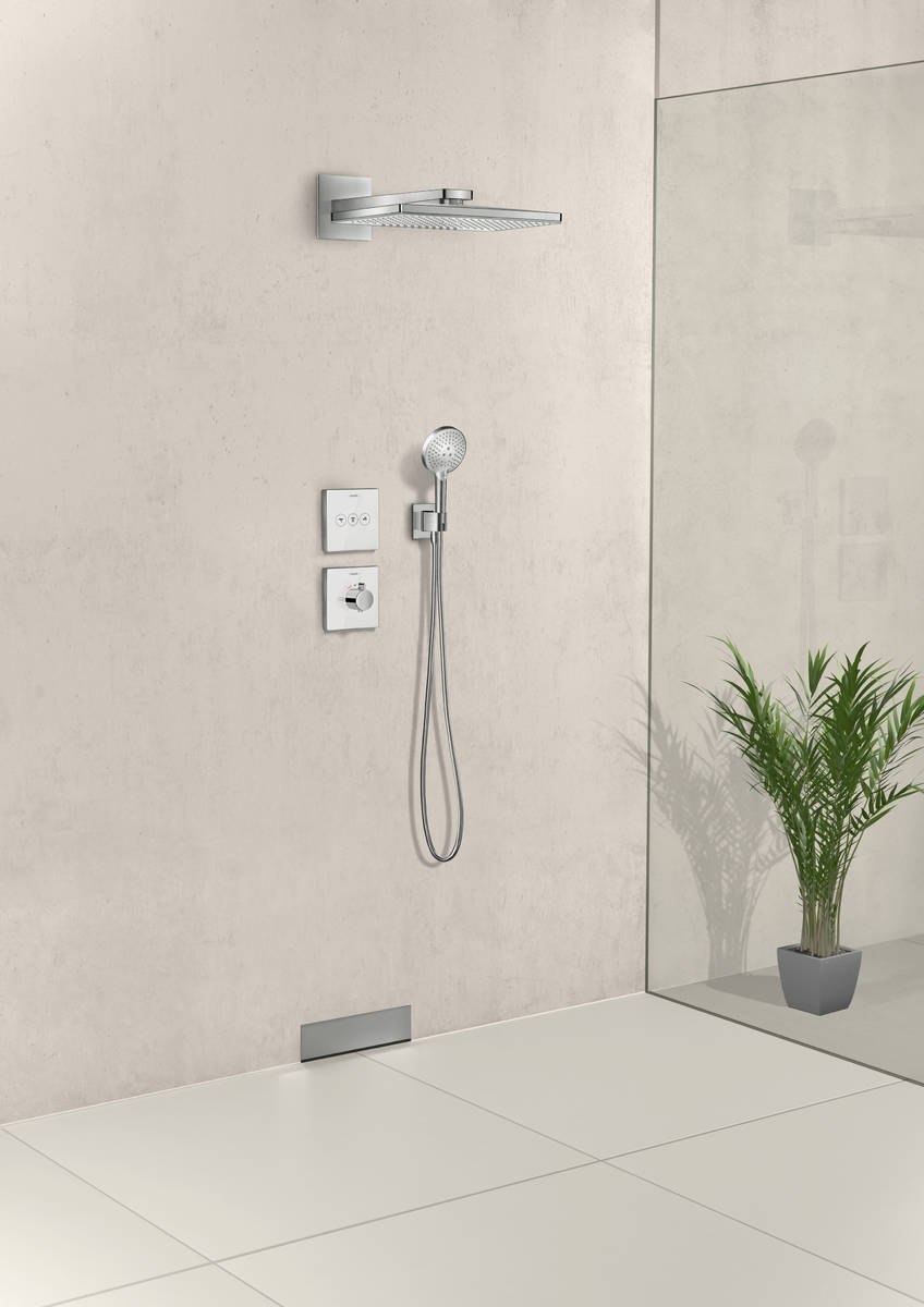 Купить Hansgrohe FixFit Шланговое подсоединение Square с держателем хром 26486000 в магазине wardena.ru