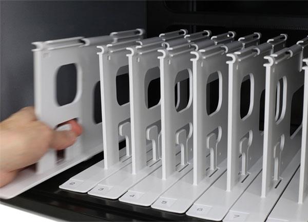 Купить Ergotron Zip12 Charging Desktop Cabinet - Schrankeinheit für 12 Tablets / Notebooks - Stahl - Schwarz, Silber - Bildschirmgröße: bis zu 35,6 cm (bis zu 35,60cm (14")) (DM12-1012-2) в магазине wardena.ru