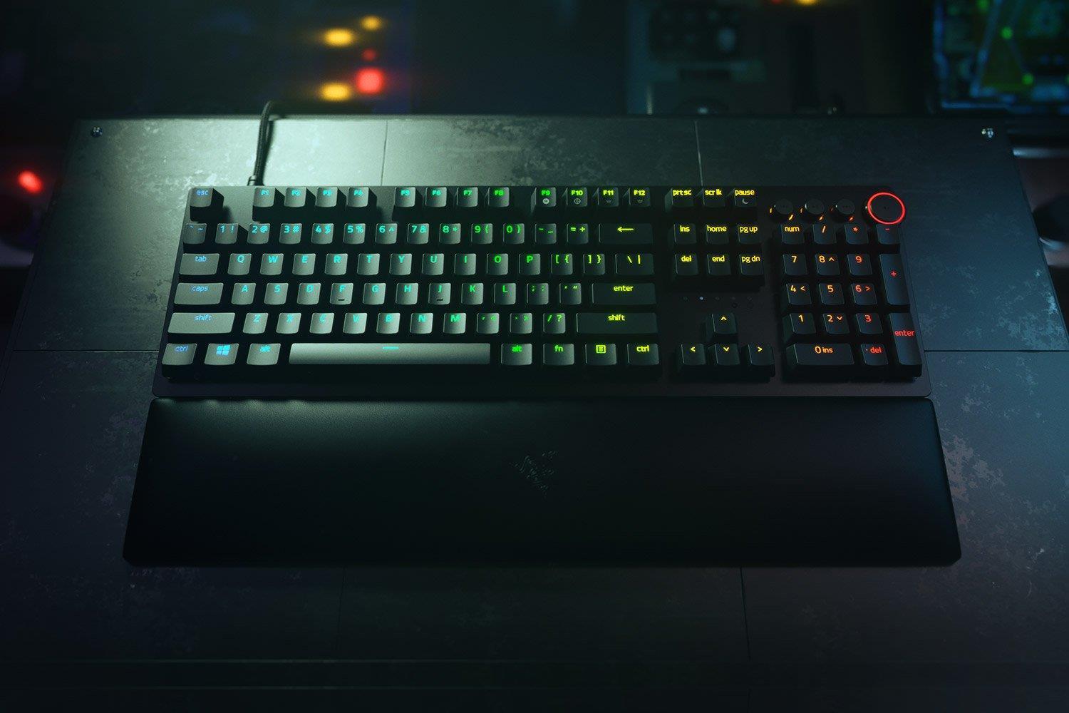 Купить Razer Huntsman V2 - Tastatur - Hintergrundbeleuchtung - USB - Deutsch - Tastenschalter: Razer Clicky Optical Purple (RZ03-03931000-R3G1) в магазине wardena.ru