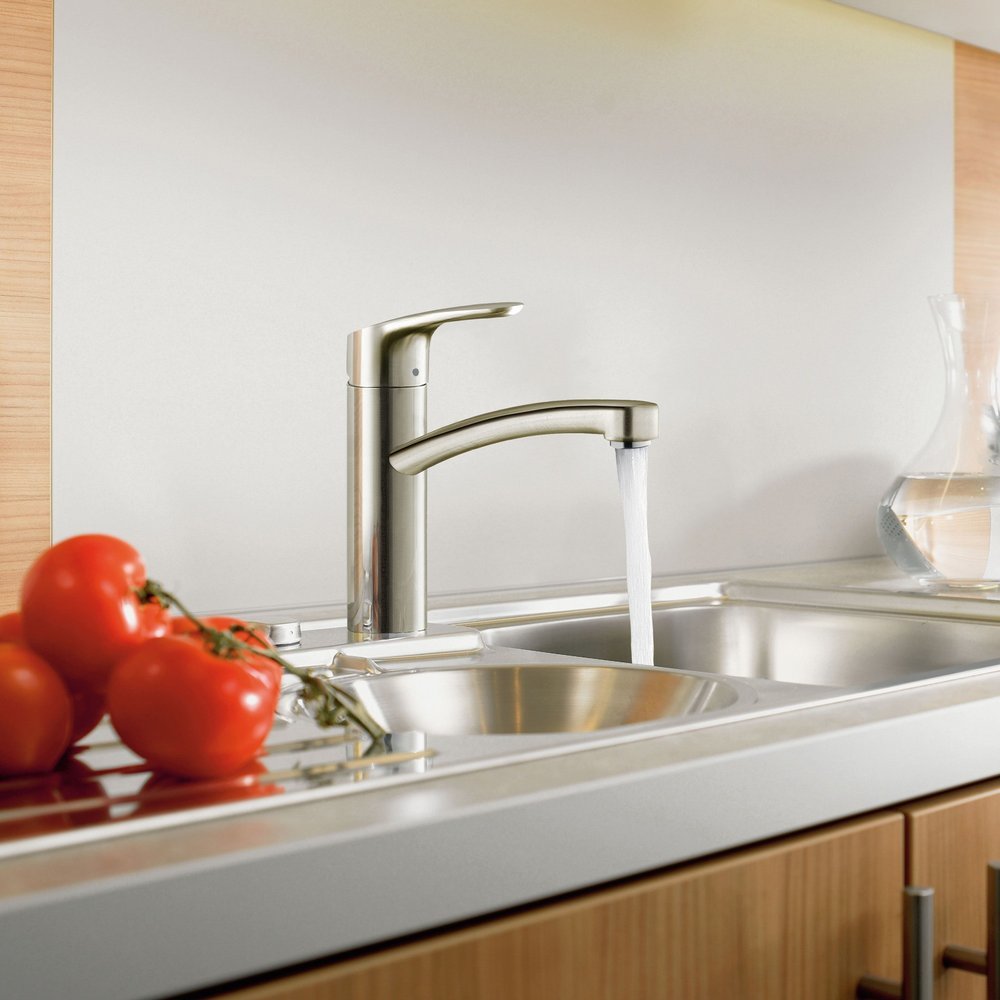 Купить Hansgrohe Focus Е Кухонный смеситель однорычажный E 160 1jet хром 31780000 в магазине wardena.ru