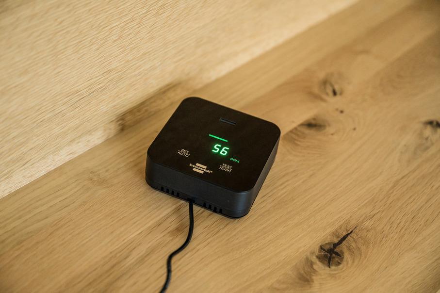 Купить Brennenstuhl C2M L 4050 Oberflächenmontiert Elektrochemischer Detektor (1291500) в магазине wardena.ru