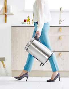 Купить Brabantia 112041 Mülleimer 12 l Rund Edelstahl (11 20 41) в магазине wardena.ru