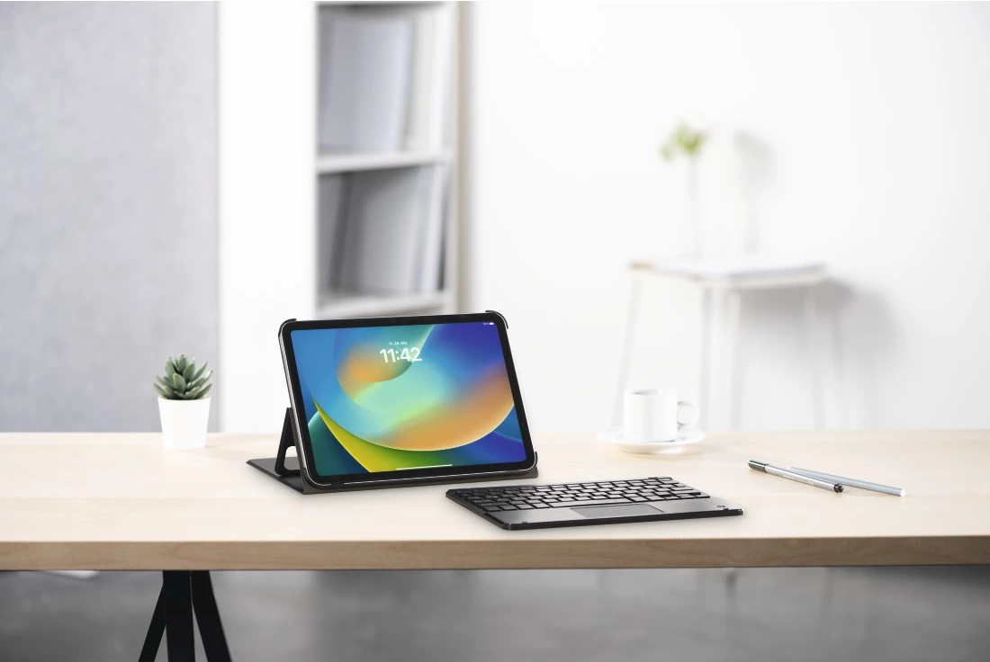 Купить Hama Tablet-Case Premium, Hülle mit Tastatur für Apple iPad Air 13 (2024), SW (00227010) в магазине wardena.ru