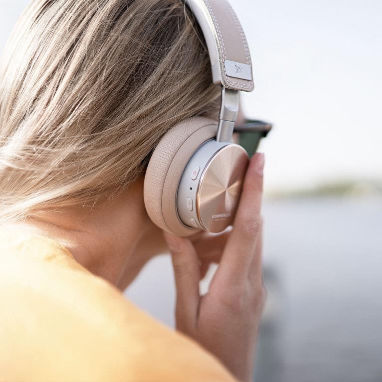 Купить Vonmählen Concert One Kopfhörer Kopfband Roségold 3,5-mm-Anschluss Bluetooth Mikro-USB (WCO00003) в магазине wardena.ru