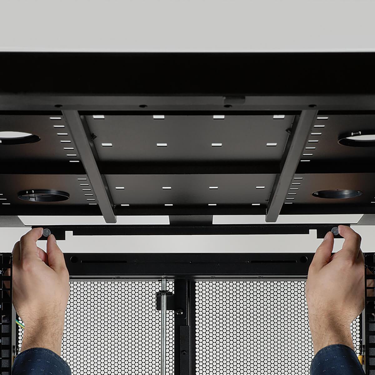 Купить Tripp Lite SR42UB Hochwertiges SmartRack 42-HE-Server-Rackgehäuse - sicher - Standardtiefe (SR42UB) в магазине wardena.ru