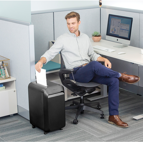 Купить Fellowes LX220 - Vorzerkleinerer - Mini-Cut - 4 x 12 mm - P-4, T-4 (5502601) в магазине wardena.ru